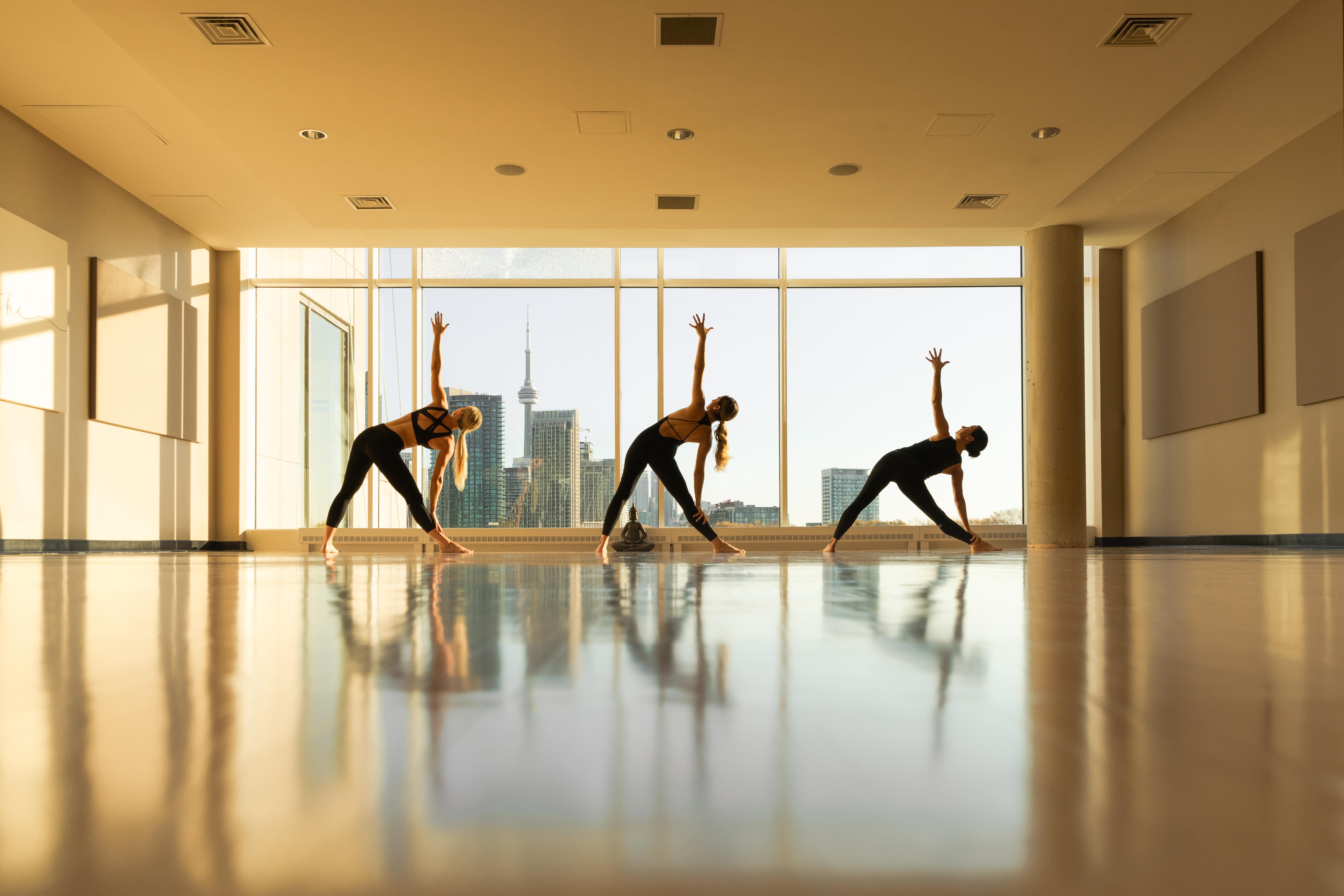 Hotel X Toronto, A Destination By Hyatt Hotel Экстерьер фото The 360° Yoga Studio at The Westin Dubai