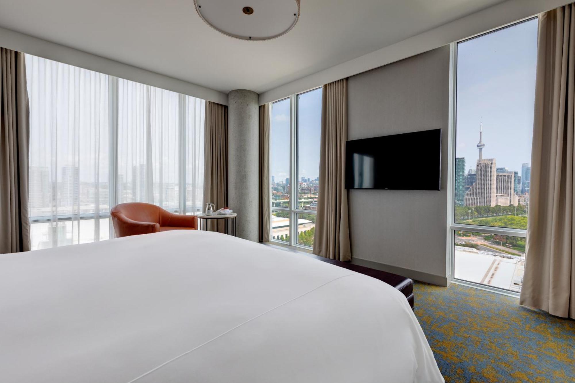 Hotel X Toronto, A Destination By Hyatt Hotel Экстерьер фото