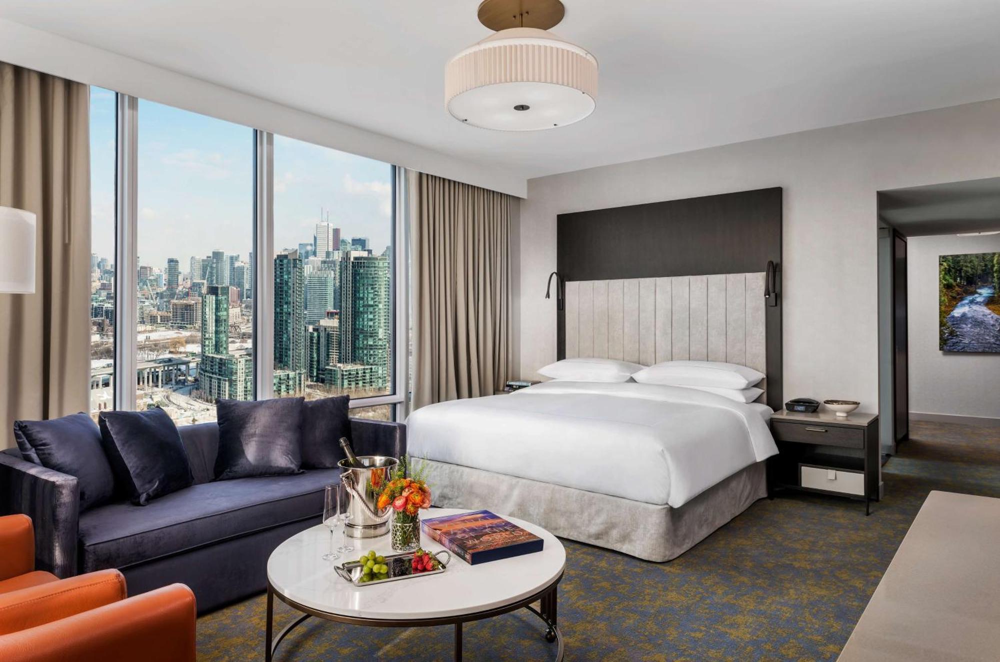Hotel X Toronto, A Destination By Hyatt Hotel Экстерьер фото
